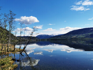 长方形电子闹钟怎么设置