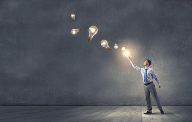 公司高层管理人员岗位职责