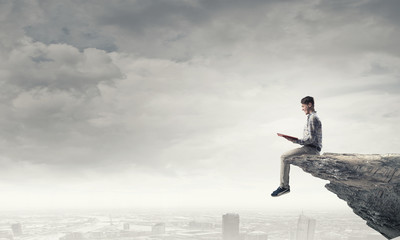 靠劳动成功的名人事例有哪些？